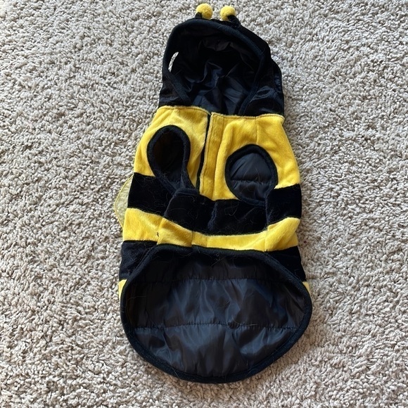 Pet New York Bumblebee Costume Small Halloween Dress Up EUC Dog Cat Cosplay - Picture 3 of 10